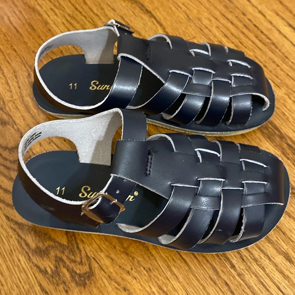 Sun San Salt Water Sandals. Navy Litttle boys size 11